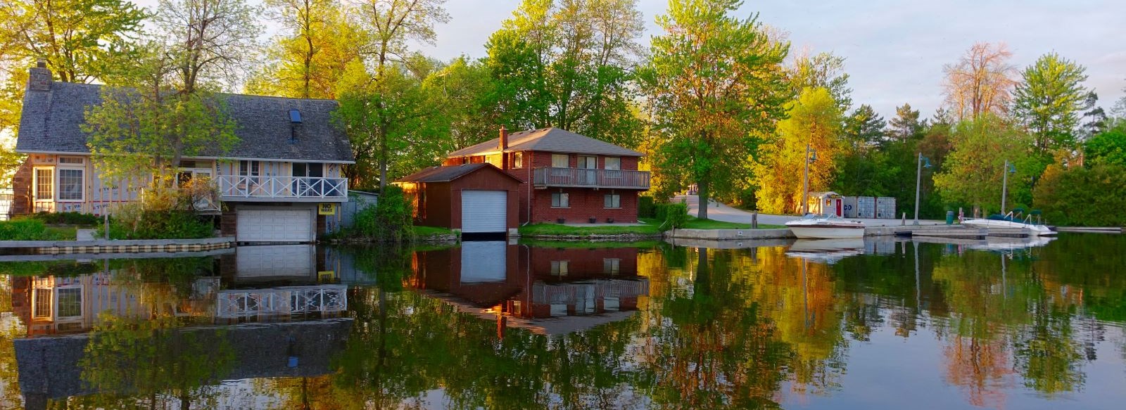 cottages on lake